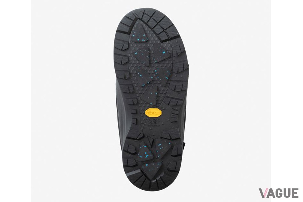 濡れた氷上でも滑りにくいVibramアークティックグリップを搭載