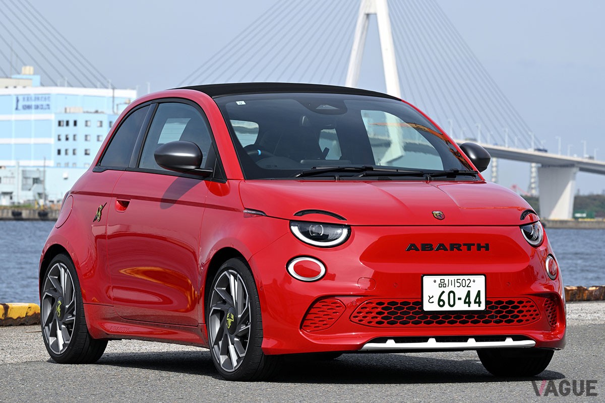 軽自動車よりちょっと大きい程度のコンパクトボディに刺激的なドライビング・エンターテインメントが詰まっているアバルト「500e」