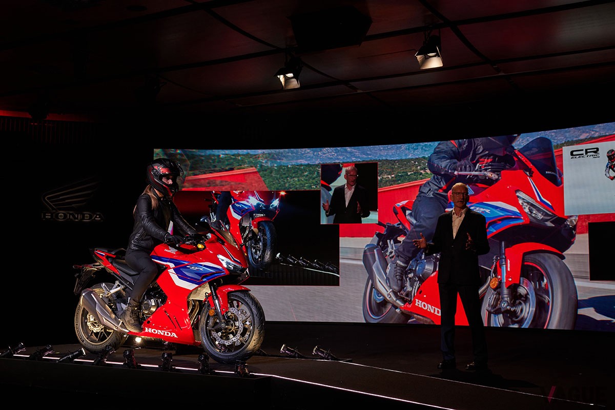 レースシーンでさらなる活躍を見せつけるべく進化を遂げたホンダ「CBR1000RR-R ファイヤーブレード」の2024年モデル