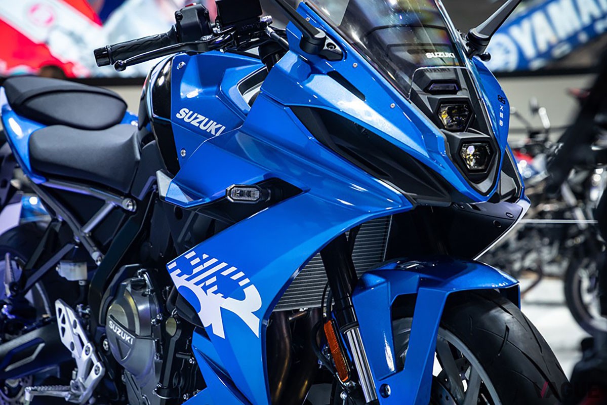 EICMA 2023で発表されたスズキ「GSX-8R」