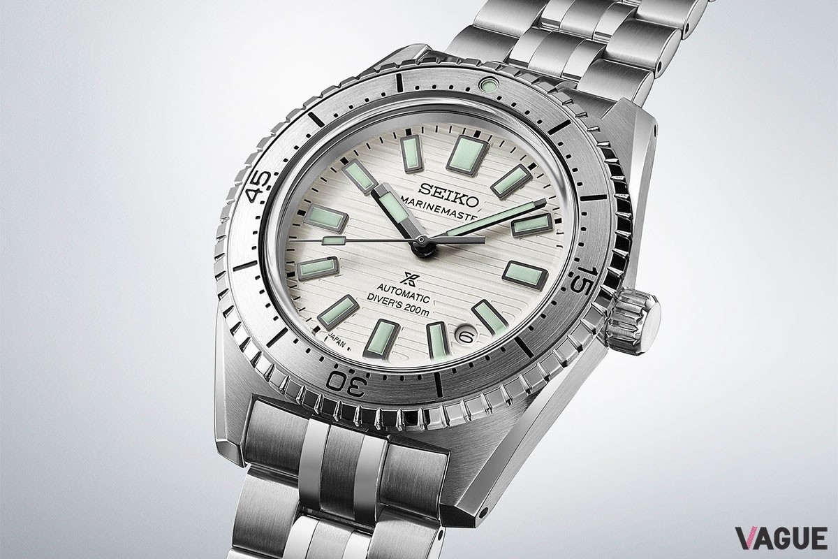 ブルー系のレギュラーモデルに比べ、シックでエレガントにまとめられた「マリンマスター 1965 メカニカルダイバーズ 現代デザイン 限定モデル」