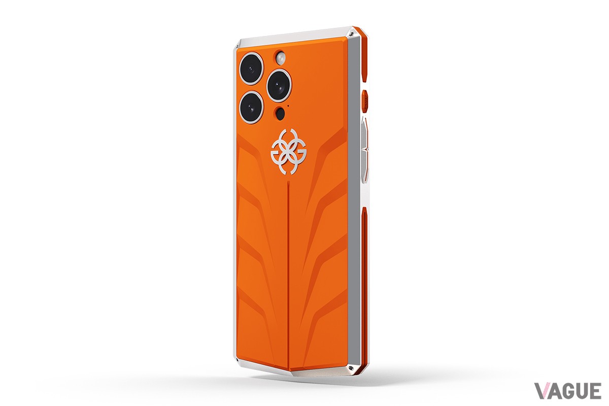 「iPhone Case RS15 Sunset Orange」（16万5000円、消費税込）