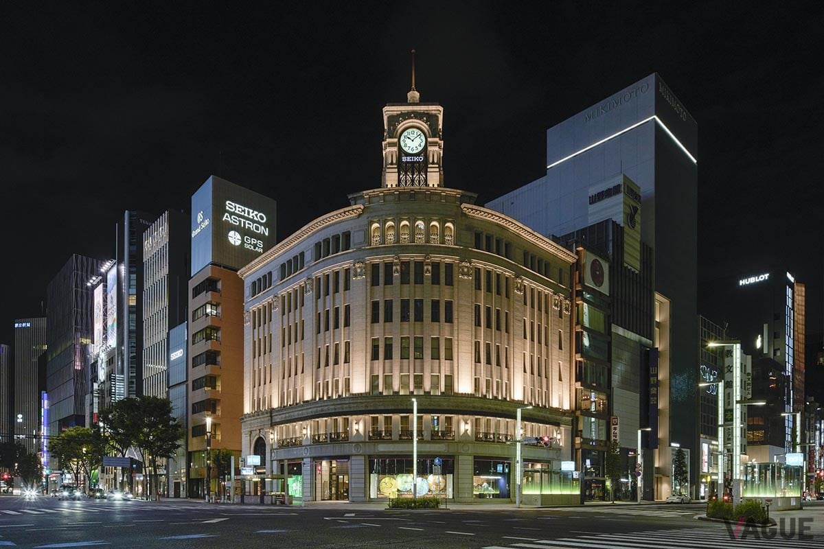 銀座4丁目のシンボルである“時計塔”は、服部時計店があった場所であり、現在は「セイコーハウス銀座」として、日本から世界へとセイコーブランドの情報を発信する場となっている。こういった聖地があることも、グランドセイコーの価値を高めるのだ。
