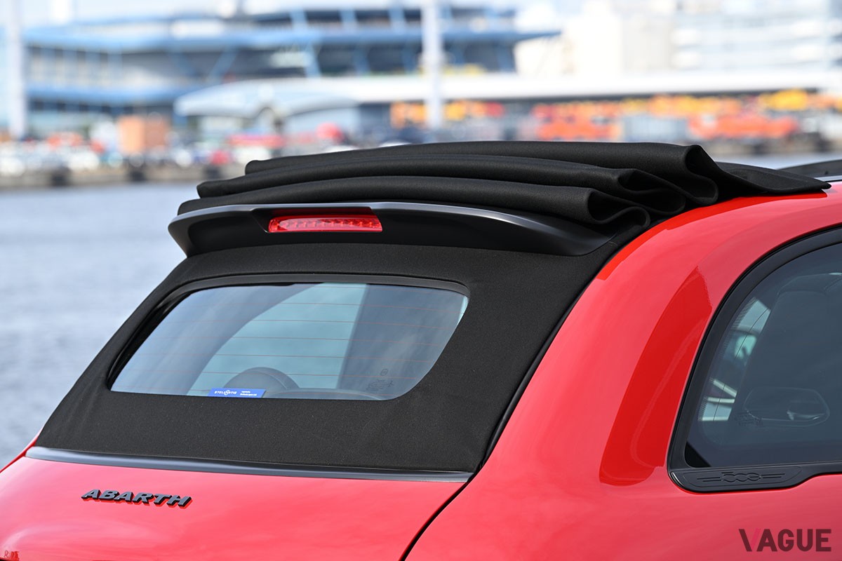 軽自動車よりちょっと大きい程度のコンパクトボディに刺激的なドライビング・エンターテインメントが詰まっているアバルト「500e」