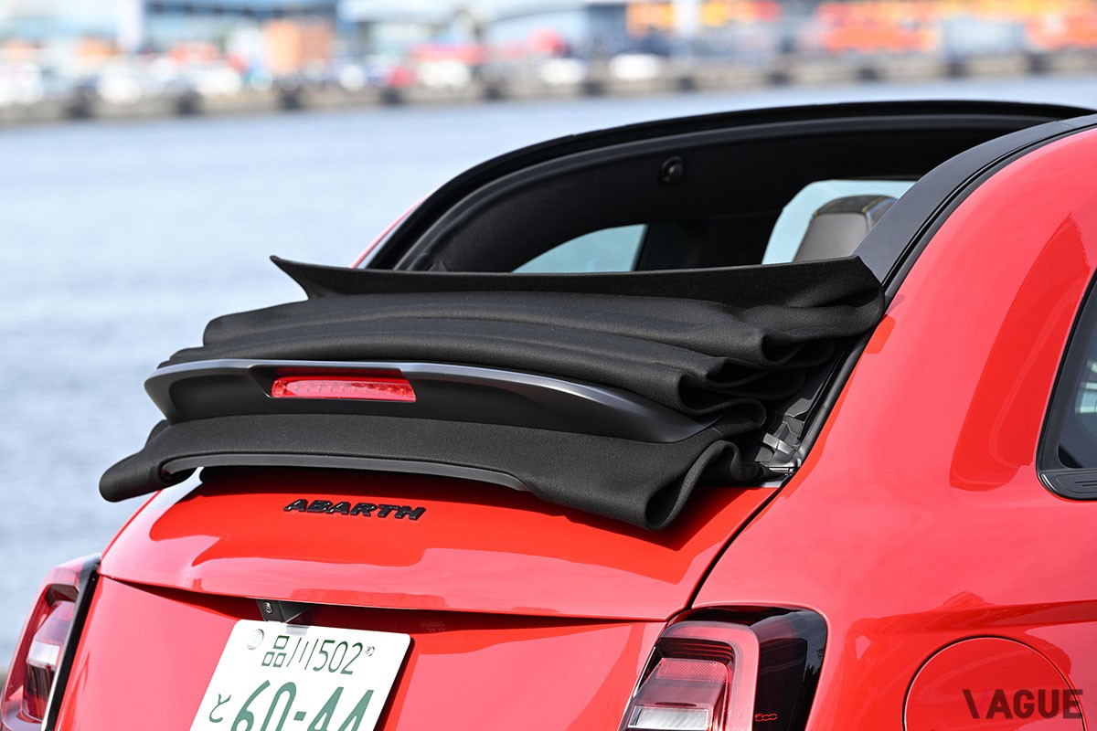 軽自動車よりちょっと大きい程度のコンパクトボディに刺激的なドライビング・エンターテインメントが詰まっているアバルト「500e」