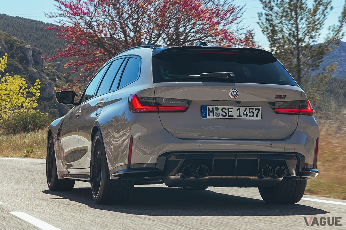 BMW新型「M3 Competition M xDrive ツーリング」