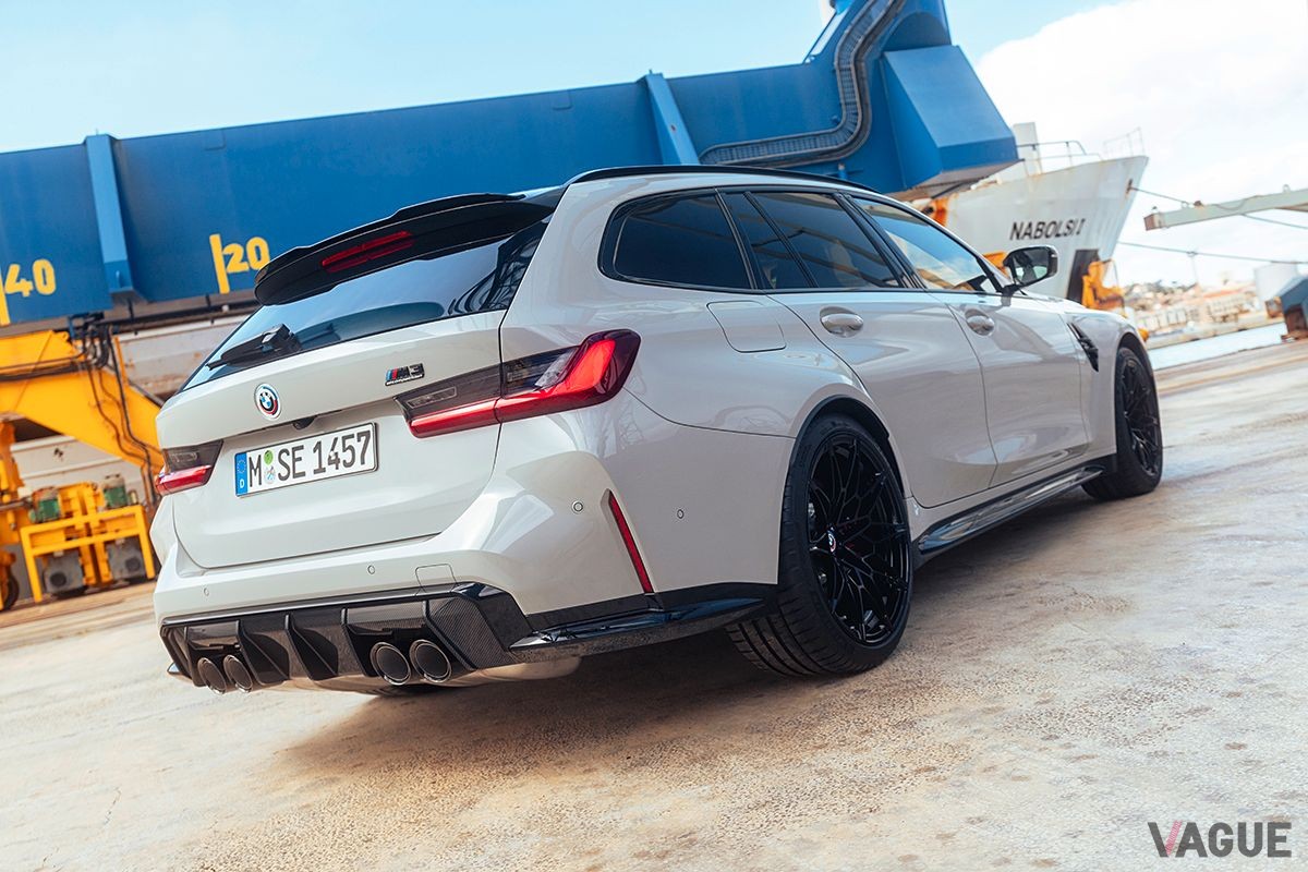 BMW新型「M3 Competition M xDrive ツーリング」