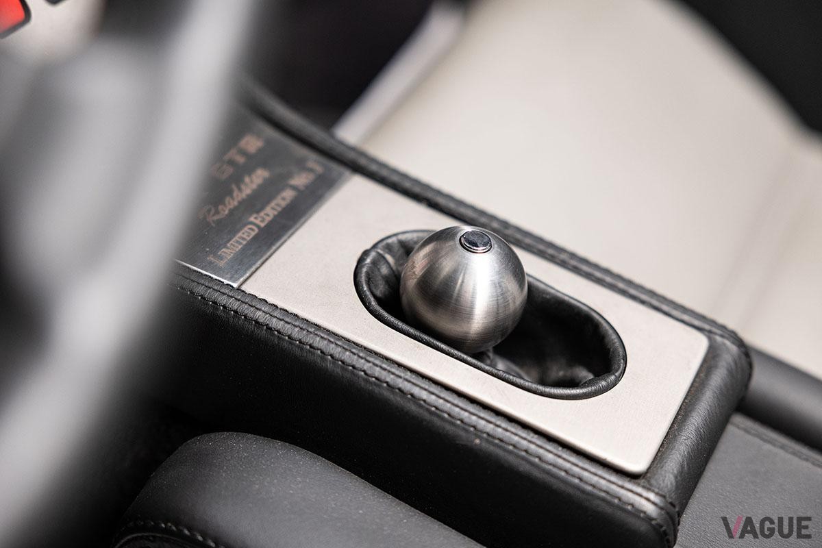 1023万5000ドル（約15億3450万円）で落札されたメルセデス・ベンツ「CLK GTR ロードスター」のインテリア(c)2023 2023 Courtesy of RM Sotheby's