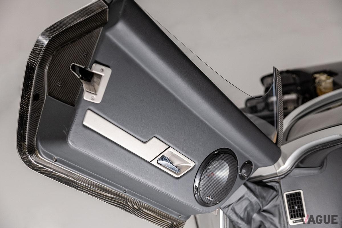 1023万5000ドル（約15億3450万円）で落札されたメルセデス・ベンツ「CLK GTR ロードスター」のインテリア(c)2023 2023 Courtesy of RM Sotheby's