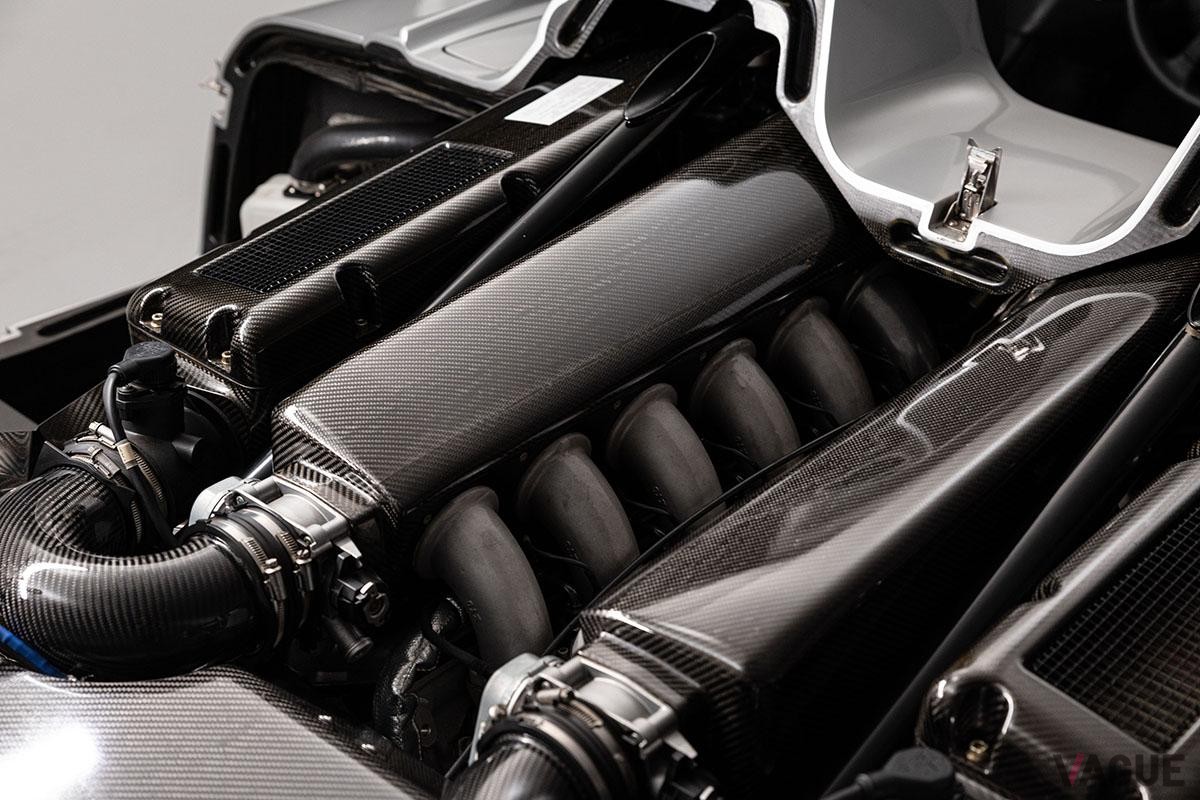 1023万5000ドル（約15億3450万円）で落札されたメルセデス・ベンツ「CLK GTR ロードスター」(c)2023 2023 Courtesy of RM Sotheby's