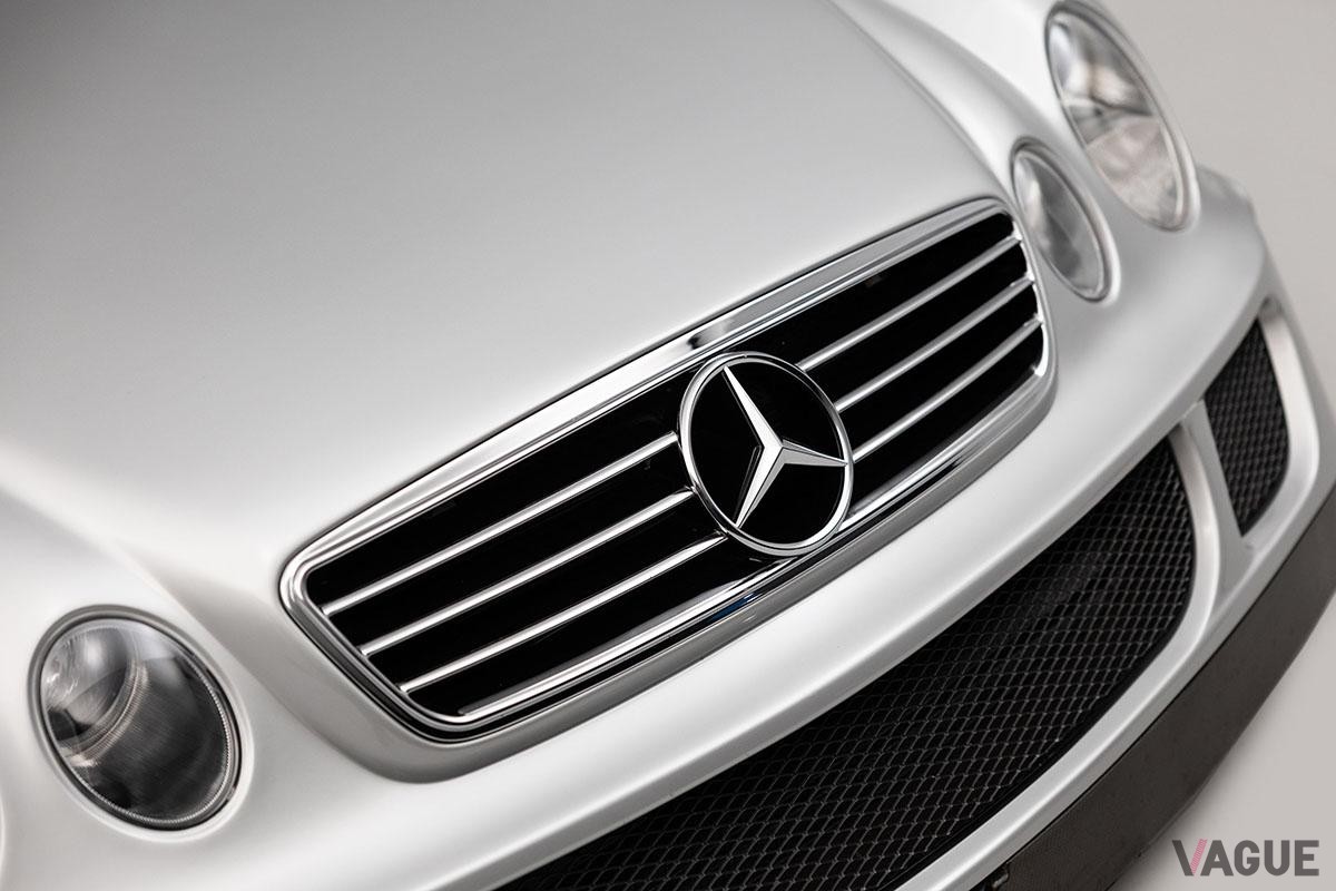 1023万5000ドル（約15億3450万円）で落札されたメルセデス・ベンツ「CLK GTR ロードスター」