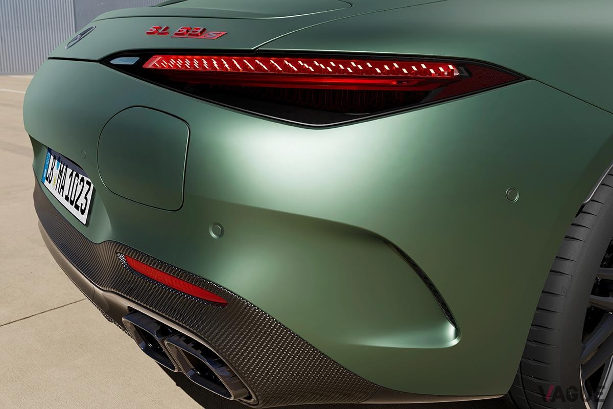 メルセデスAMG新型「SL63 SEパフォーマンス」