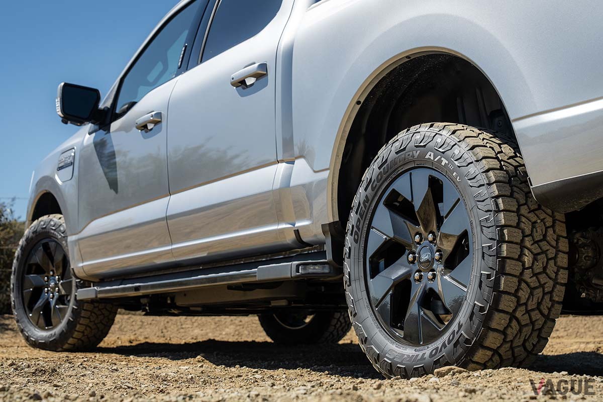 フォード「F150ライトニング」に装着されたトーヨータイヤ「オープンカントリーA／T III EV」
