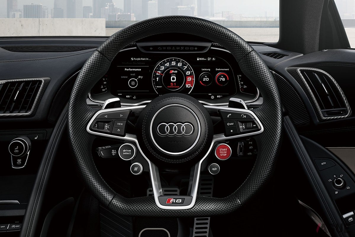 アウディの限定車「R8 ジャパンファイナルエディション」のインテリア
