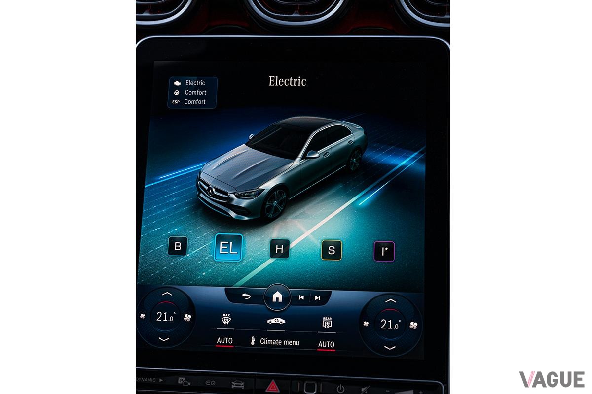 メルセデス・ベンツCクラスに追加されたプラグインハイブリッドモデル「C350eスポーツ」のインテリア