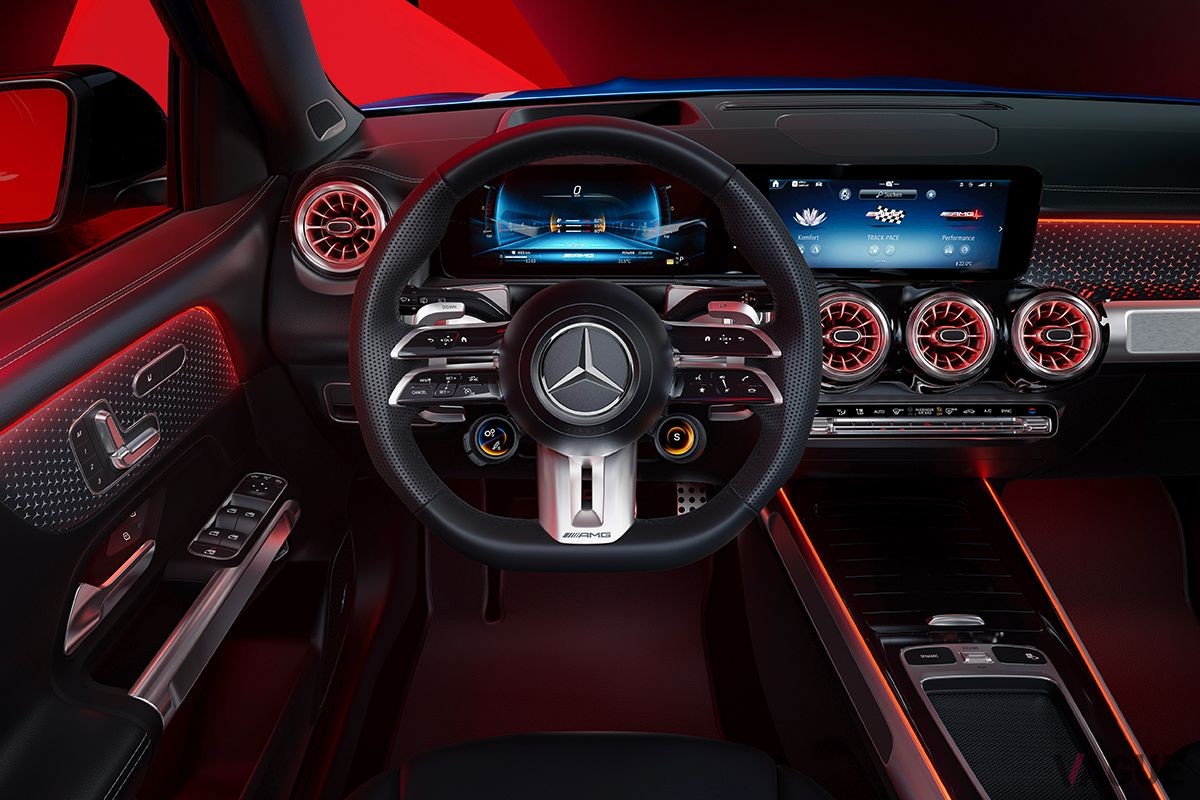 メルセデスAMG「GLB35 4MATIC」