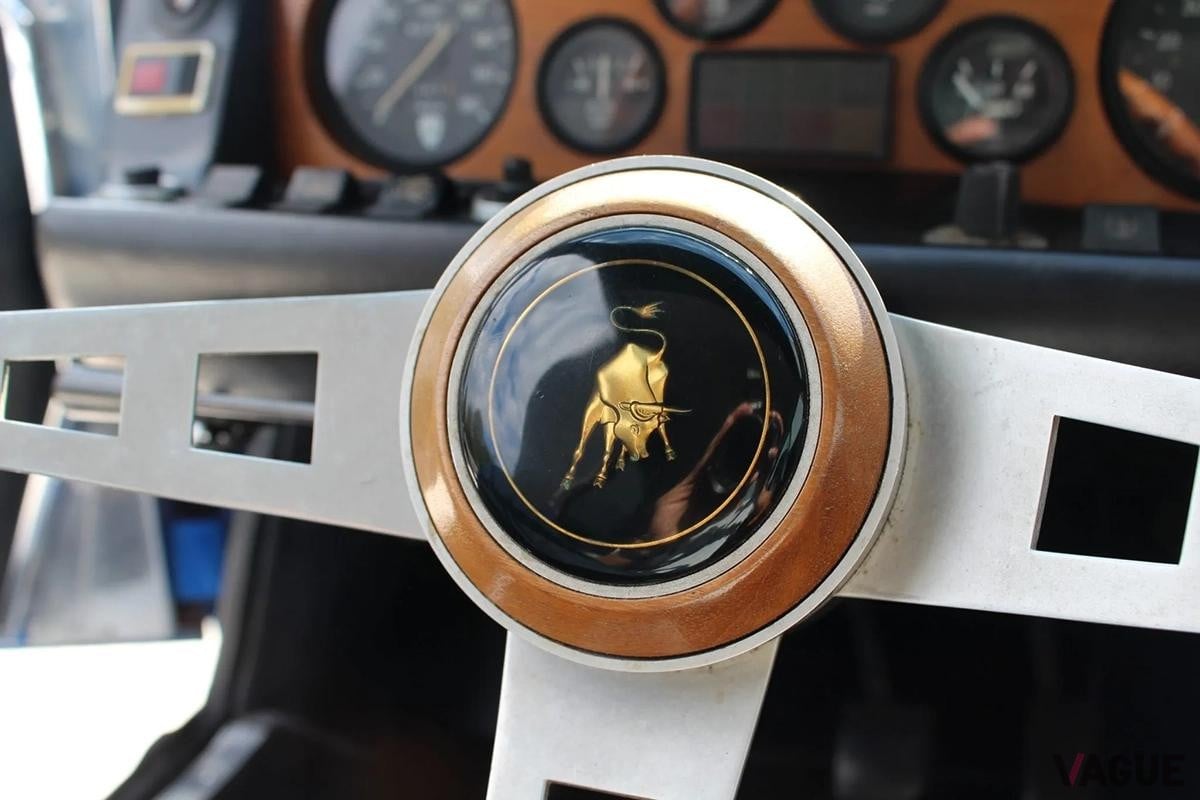 オークションに登場した1972年製ランボルギーニ「ハラマ」のインテリア