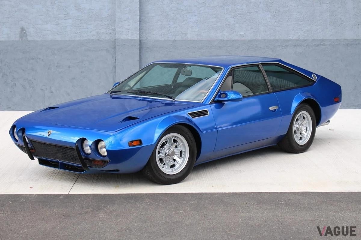 オークションに登場した1972年製ランボルギーニ「ハラマ」。フロントマスクがカスタムされている