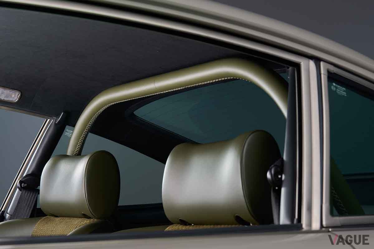 日本初上陸したシンガー「クラシック・スタディー」のインテリア