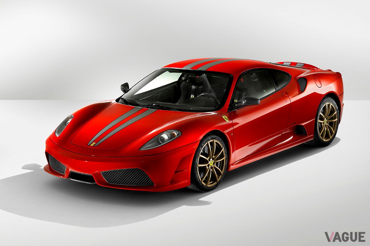 こちらは本物のフェラーリ「F430スクーデリア」