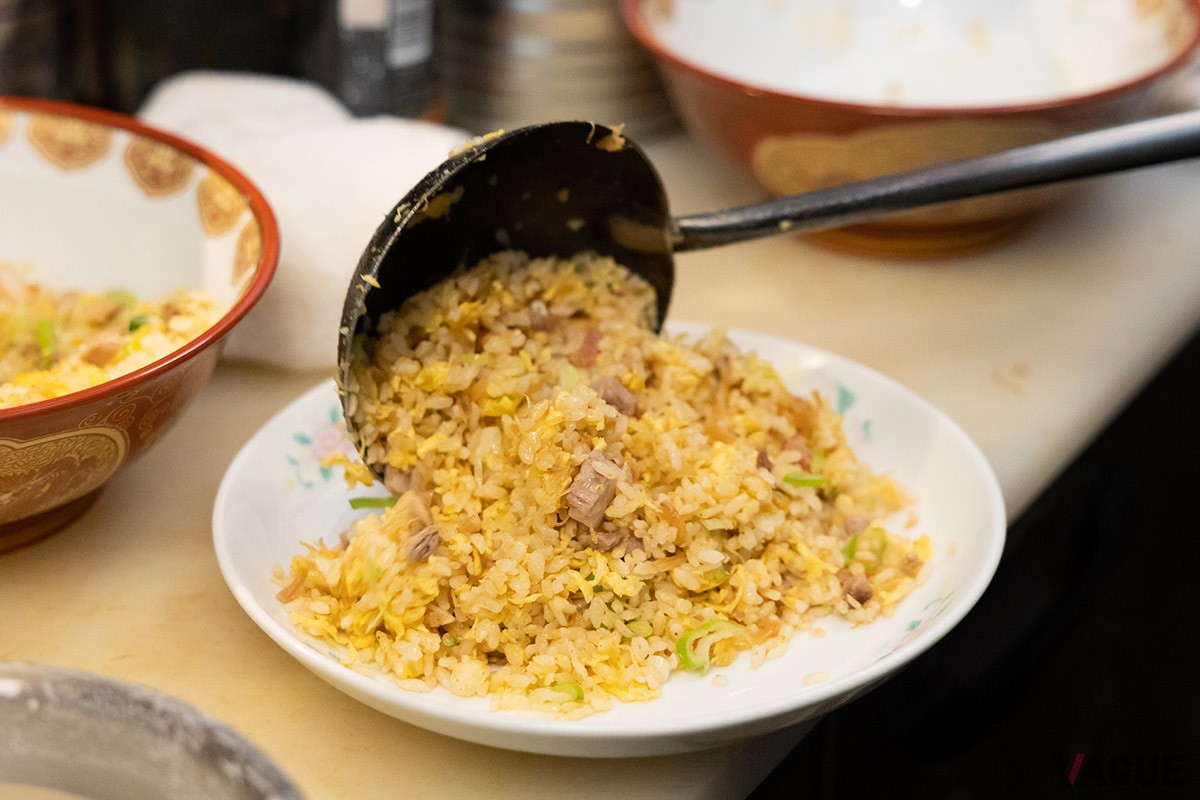 ホタテの繊維がわかる、自家製のX O醬。飴色になって旨みがギュッと濃縮されている