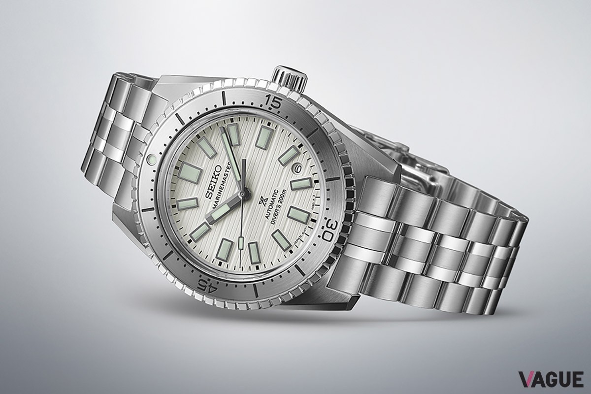 ブルー系のレギュラーモデルに比べ、シックでエレガントにまとめられた「マリンマスター 1965 メカニカルダイバーズ 現代デザイン 限定モデル」