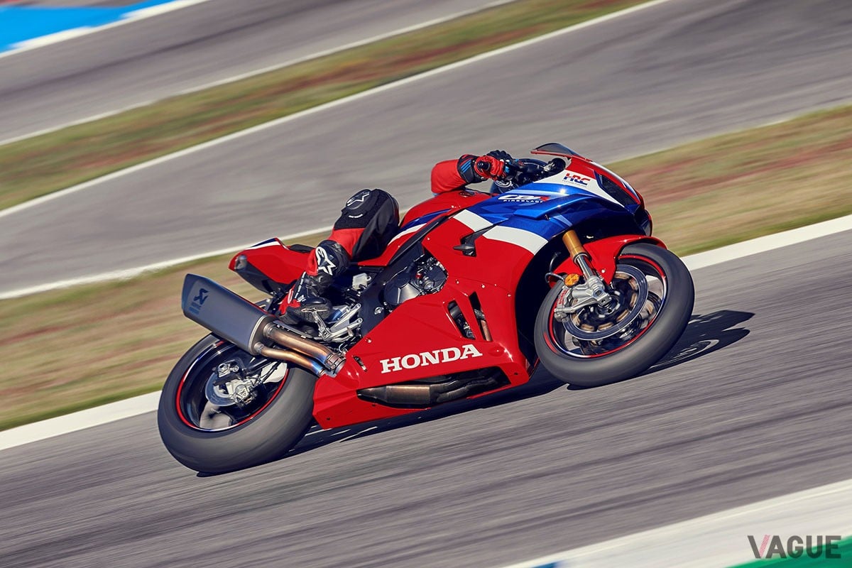 ホンダ「CBR1000RR-R」