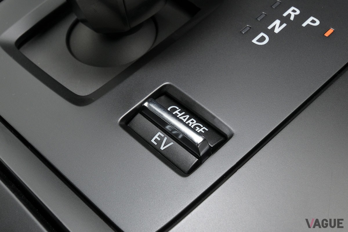 マツダ「MX-30 ロータリーEV」に搭載された新時代のロータリーエンジンは、黒子ではあるものの音などでその存在をしっかりと主張する