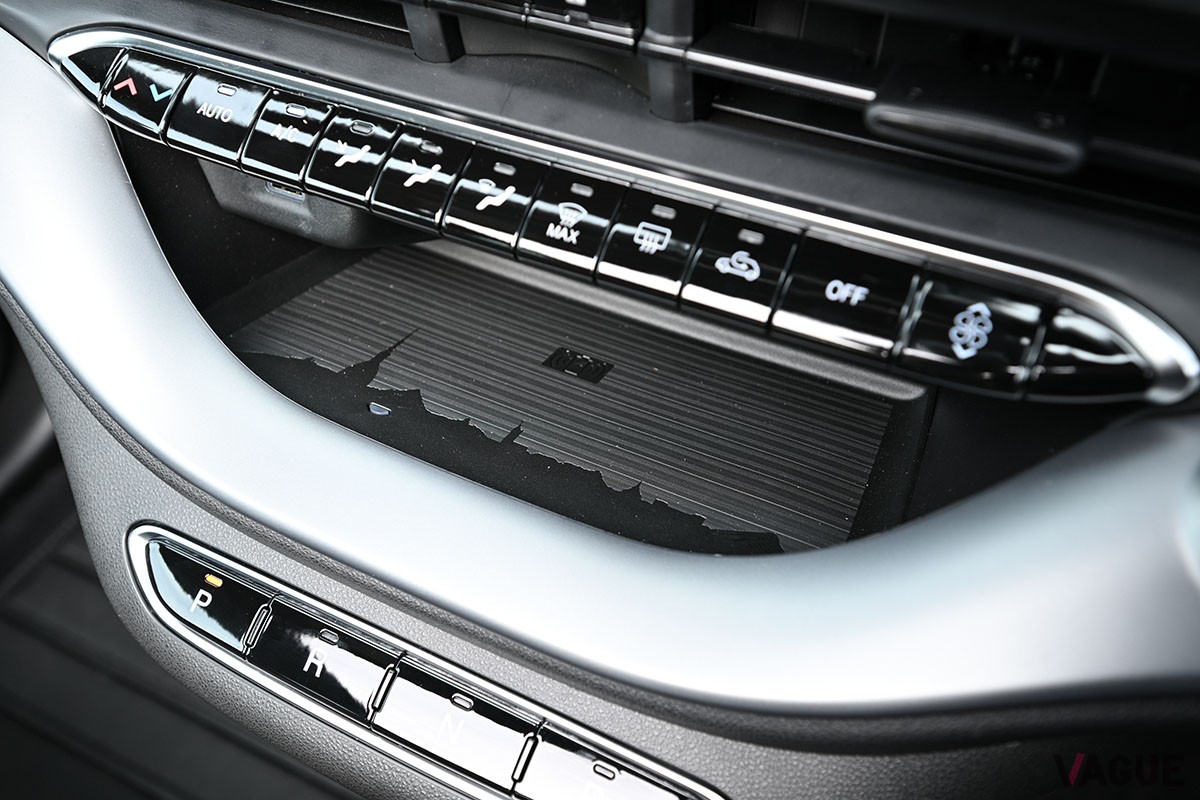 軽自動車よりちょっと大きい程度のコンパクトボディに刺激的なドライビング・エンターテインメントが詰まっているアバルト「500e」