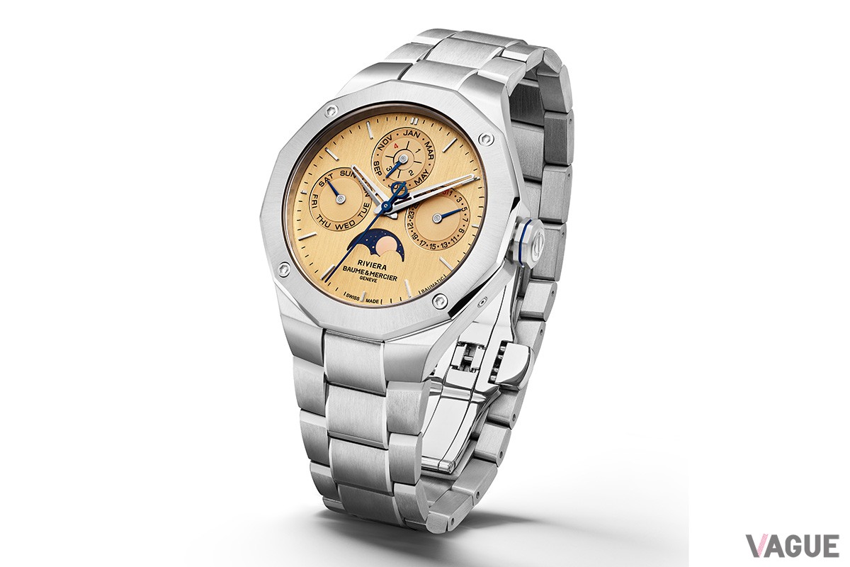 12角形ベゼルに穿たれた4本のビス、丸みを帯びた3連ブレスは第5世代独特のデザインコードに従うもの