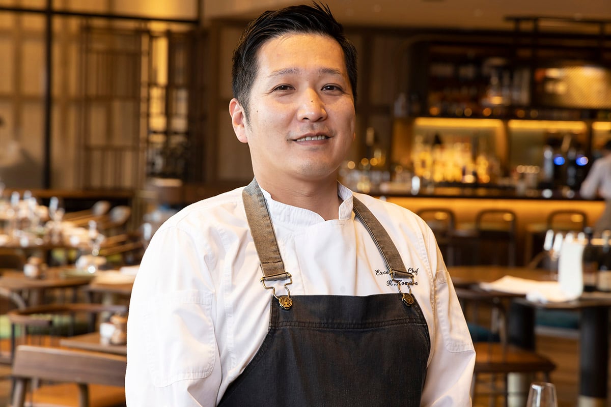 オールデイダイニング「KAGARIBI」の総料理長を務める古村和也さん