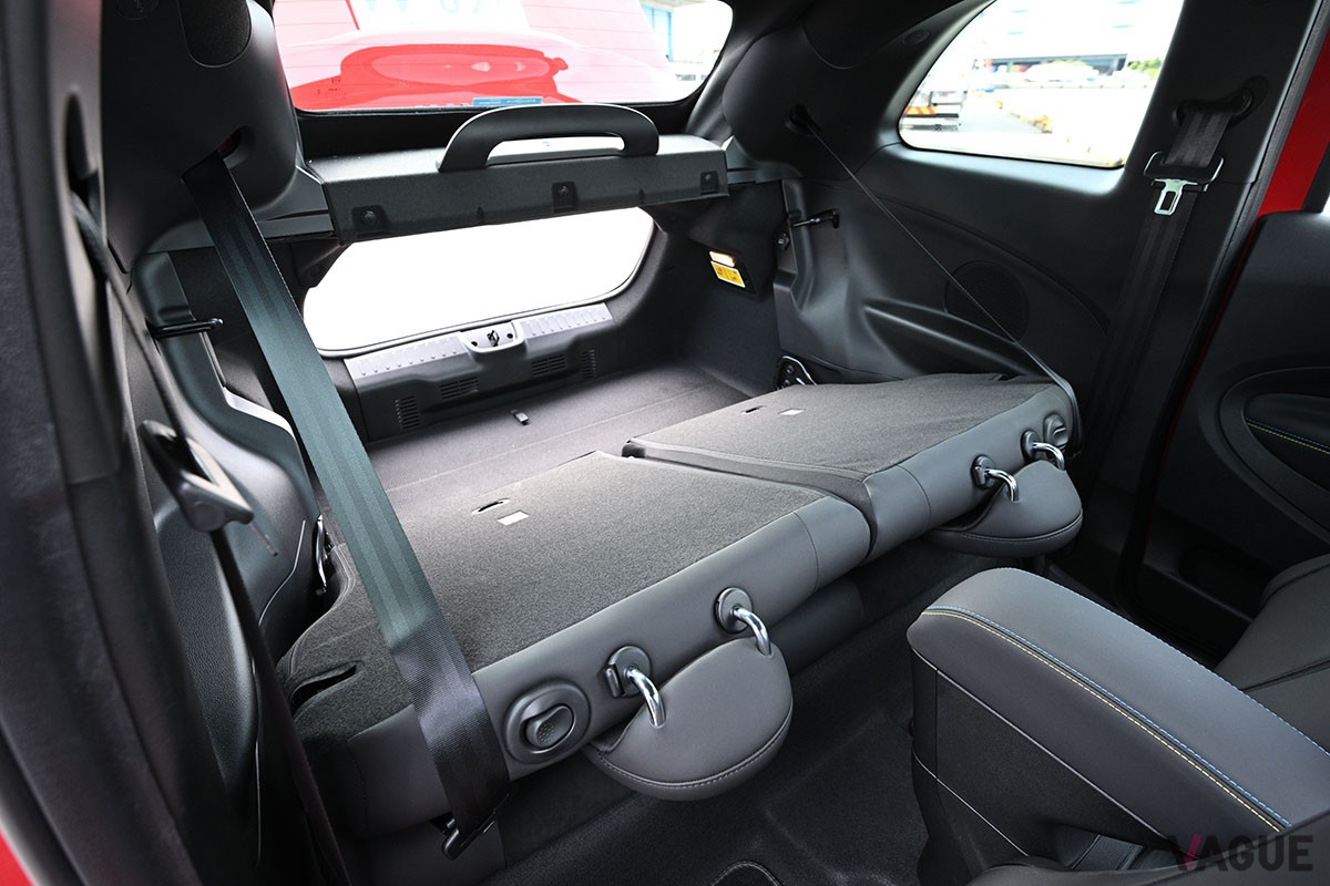 軽自動車よりちょっと大きい程度のコンパクトボディに刺激的なドライビング・エンターテインメントが詰まっているアバルト「500e」