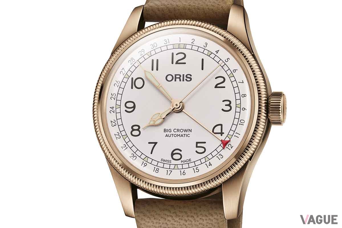 鹿革ストラップは、サステナブルなものづくりを徹底するチェルボボランテとのコラボレーションによるもの