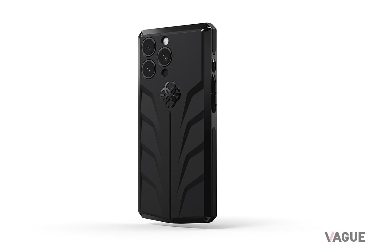 「iPhone Case RS15  Onyx Black」（16万5000円、消費税込）