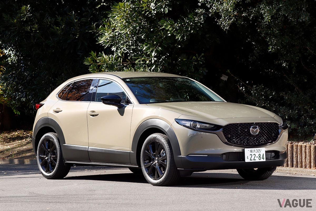 テラコッタ×ブラックのおしゃれ内装が魅力的なマツダ「CX-30レトロスポーツエディション」