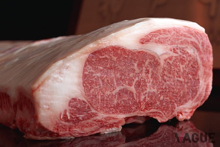 近江牛や松坂牛と並び“日本三大和牛”と世界で称賛される神戸ビーフを使用