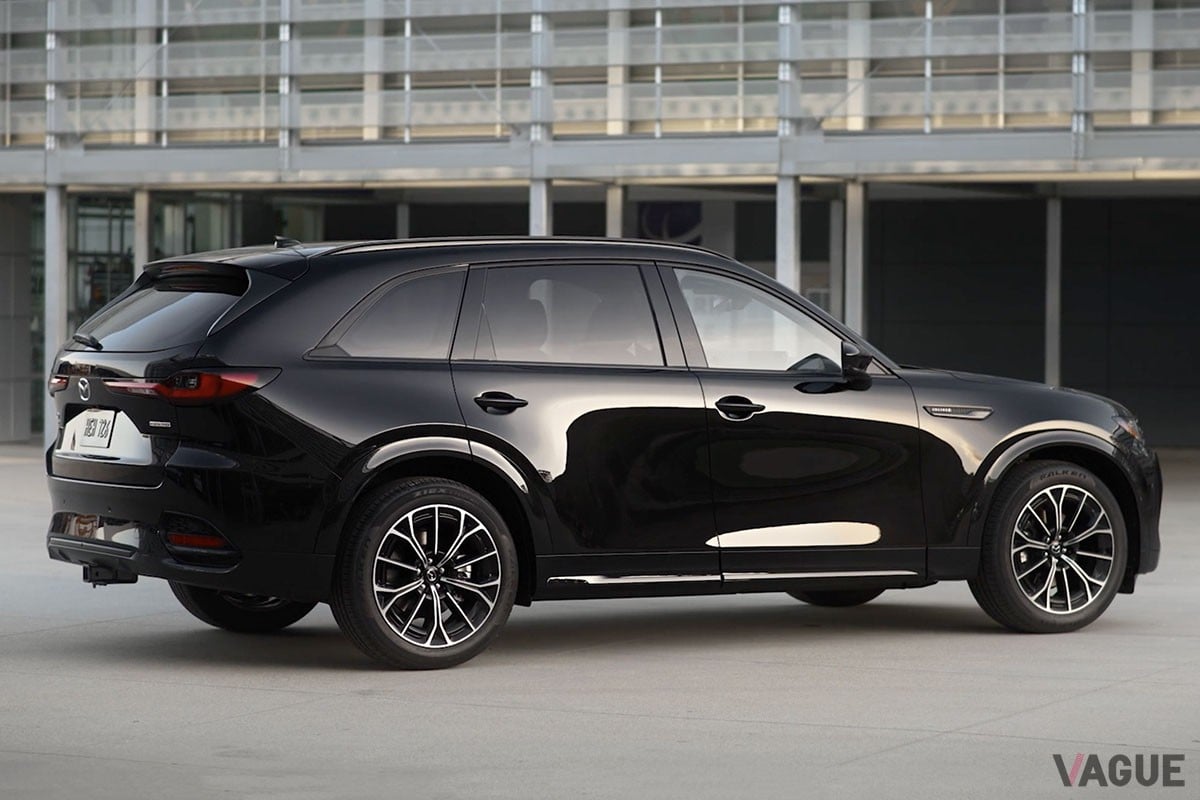 北米マツダが現地時間の2024年1月30日に世界初公開した新しいクロスオーバーSUV「CX-70」