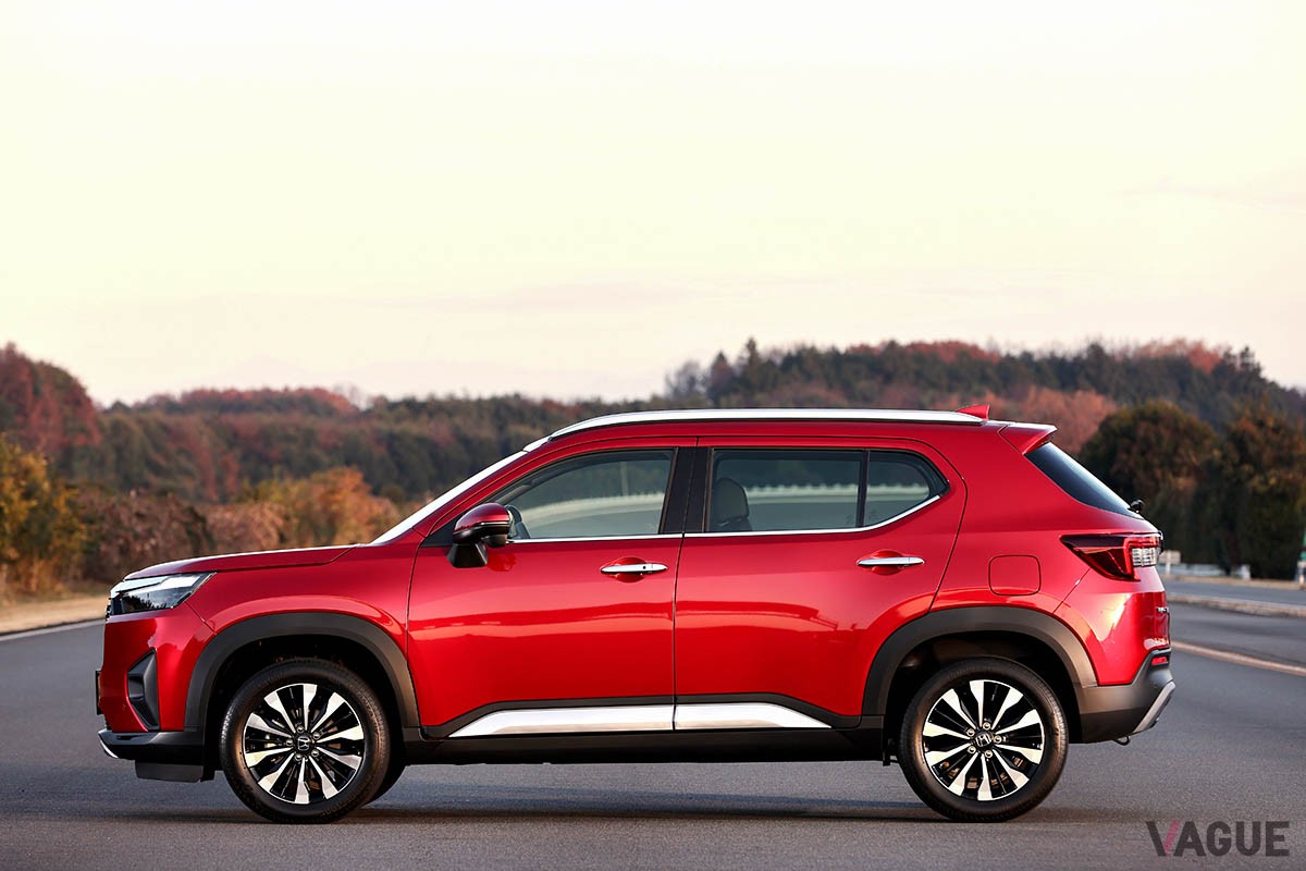 強力な飛び道具こそないものの、道具としての使い勝手や機能性は上々。その上で走りも快活なホンダ新型「WR-V」