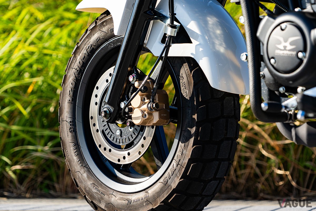 国産ミニバイクに匹敵するコンパクトな車体に150ccエンジンを搭載。高速道路も走れるハートフォード「ミニエリート 150」