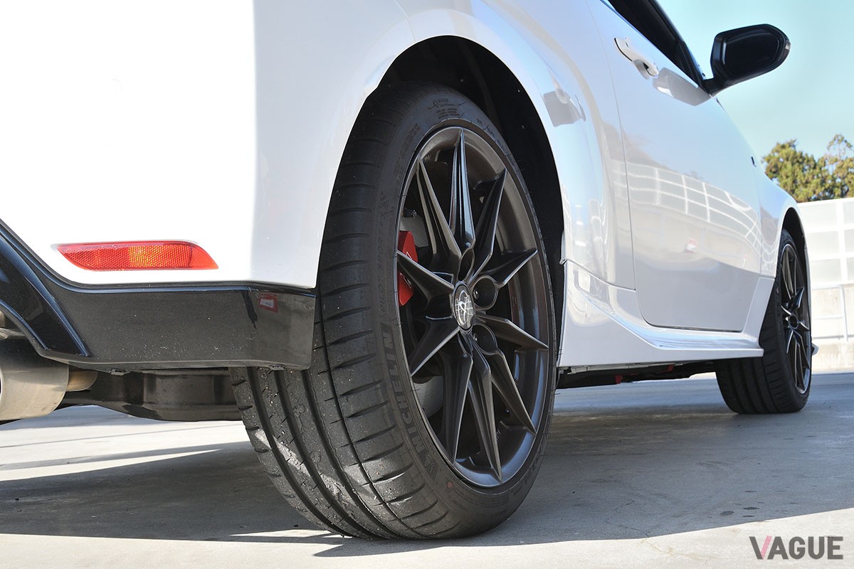 モータースポーツへの参戦やスポーツ走行を意識した大幅な改良が施されたトヨタ新型「GRヤリス」