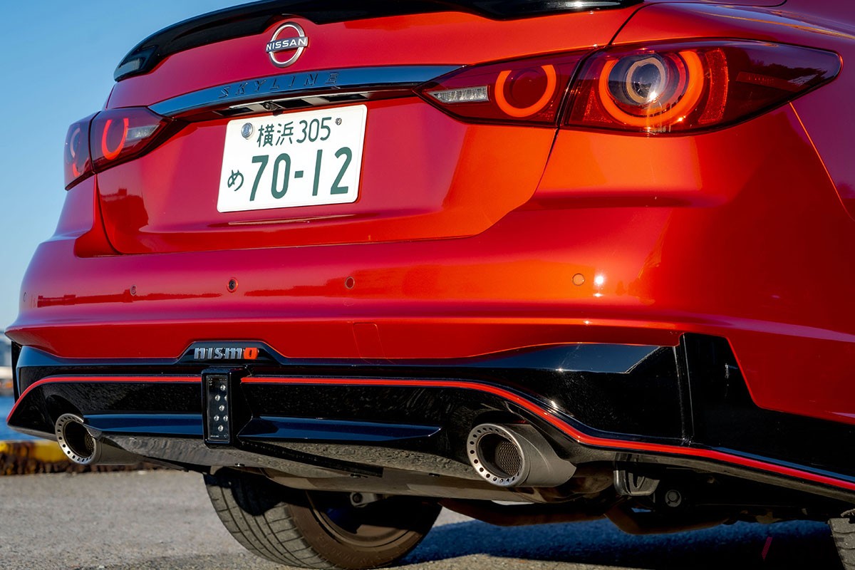 スポーツセダンの魅力を余すところなく堪能できる日産「スカイラインNISMO」