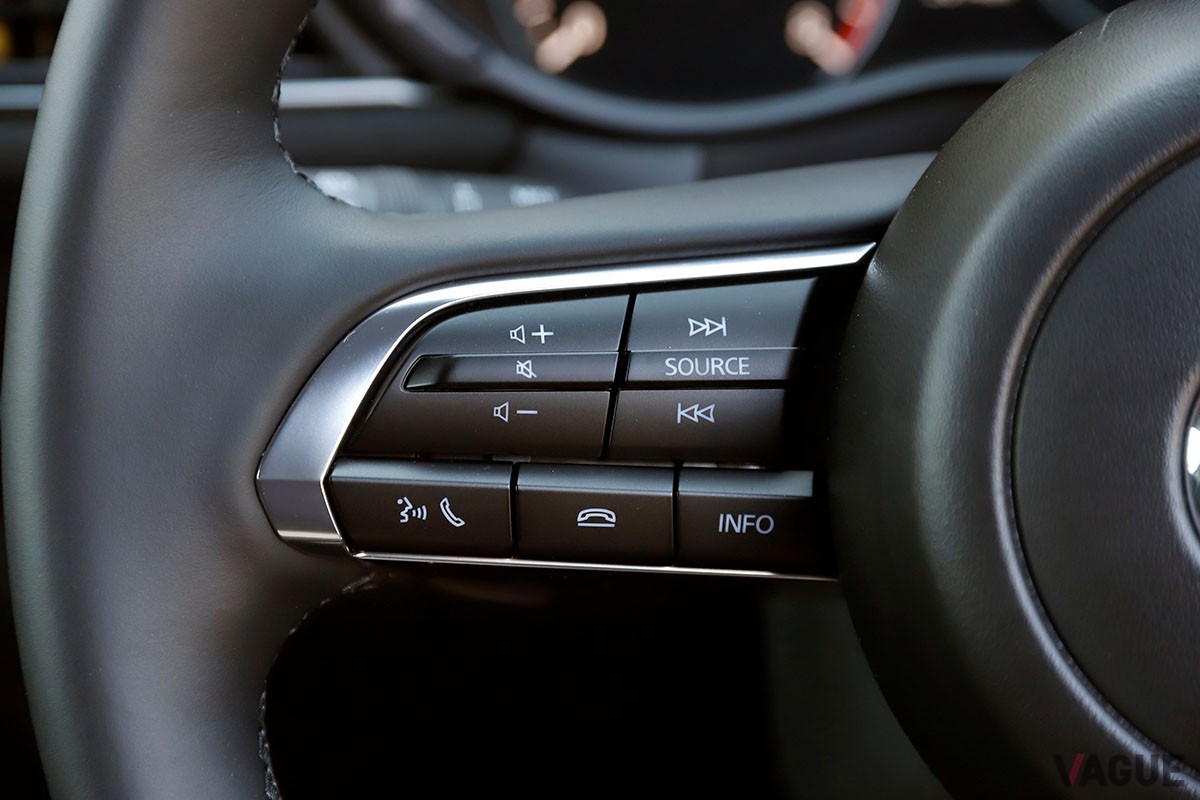 テラコッタ×ブラックのおしゃれ内装が魅力的なマツダ「CX-30レトロスポーツエディション」