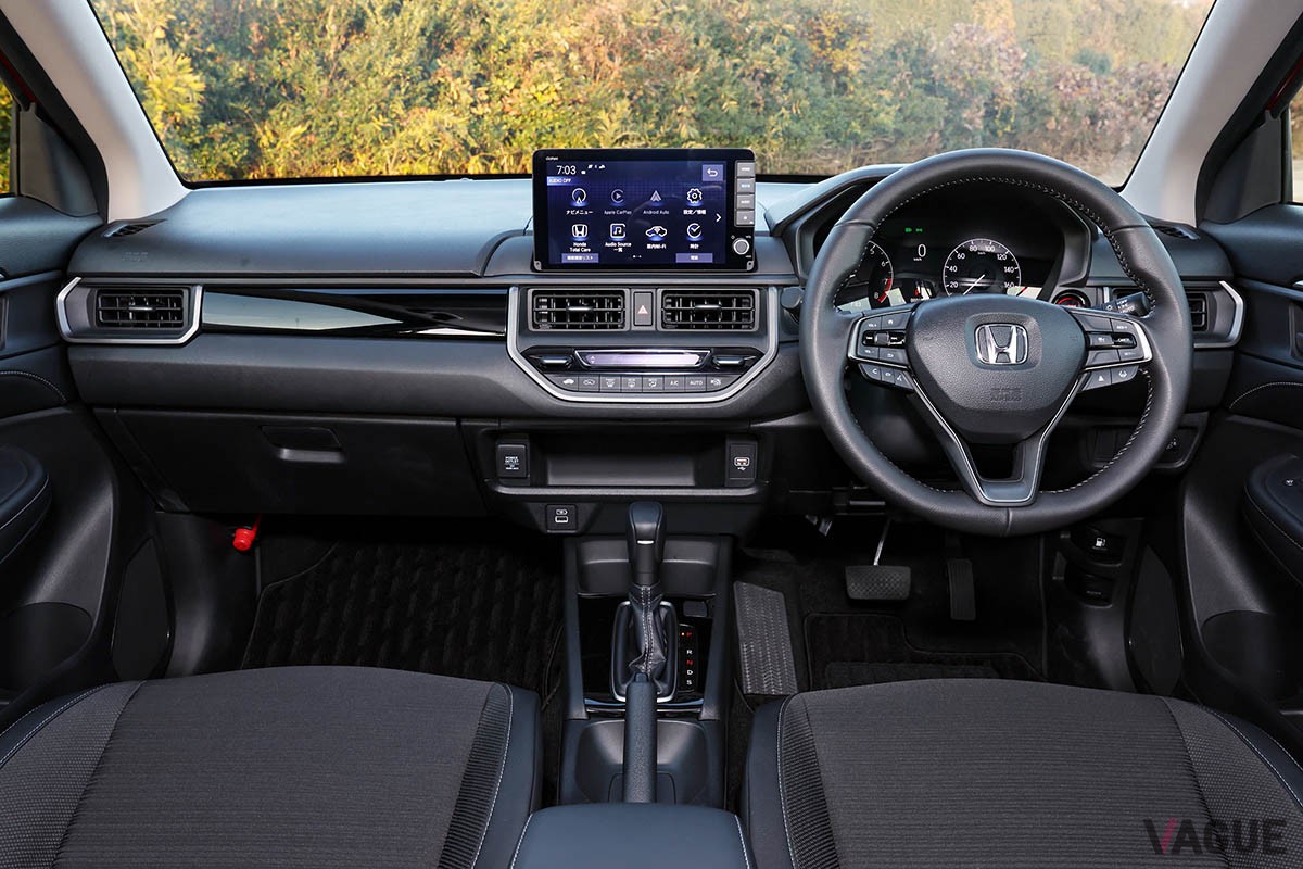 強力な飛び道具こそないものの、道具としての使い勝手や機能性は上々。その上で走りも快活なホンダ新型「WR-V」