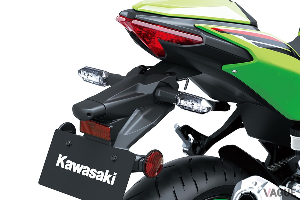 EICMA 2023で発表されたカワサキ「Ninja 500」は451ccエンジンを搭載