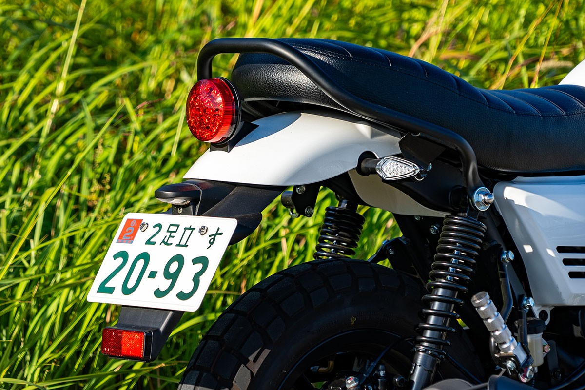 国産ミニバイクに匹敵するコンパクトな車体に150ccエンジンを搭載。高速道路も走れるハートフォード「ミニエリート 150」