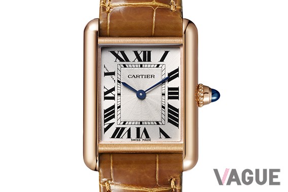 レディース部門グランプリのカルティエ「タンク ルイ カルティエ」。誕生から100年を超えるロングセラー。ダイヤル中央の装飾、10時のインデックスの隠し文字にも注目