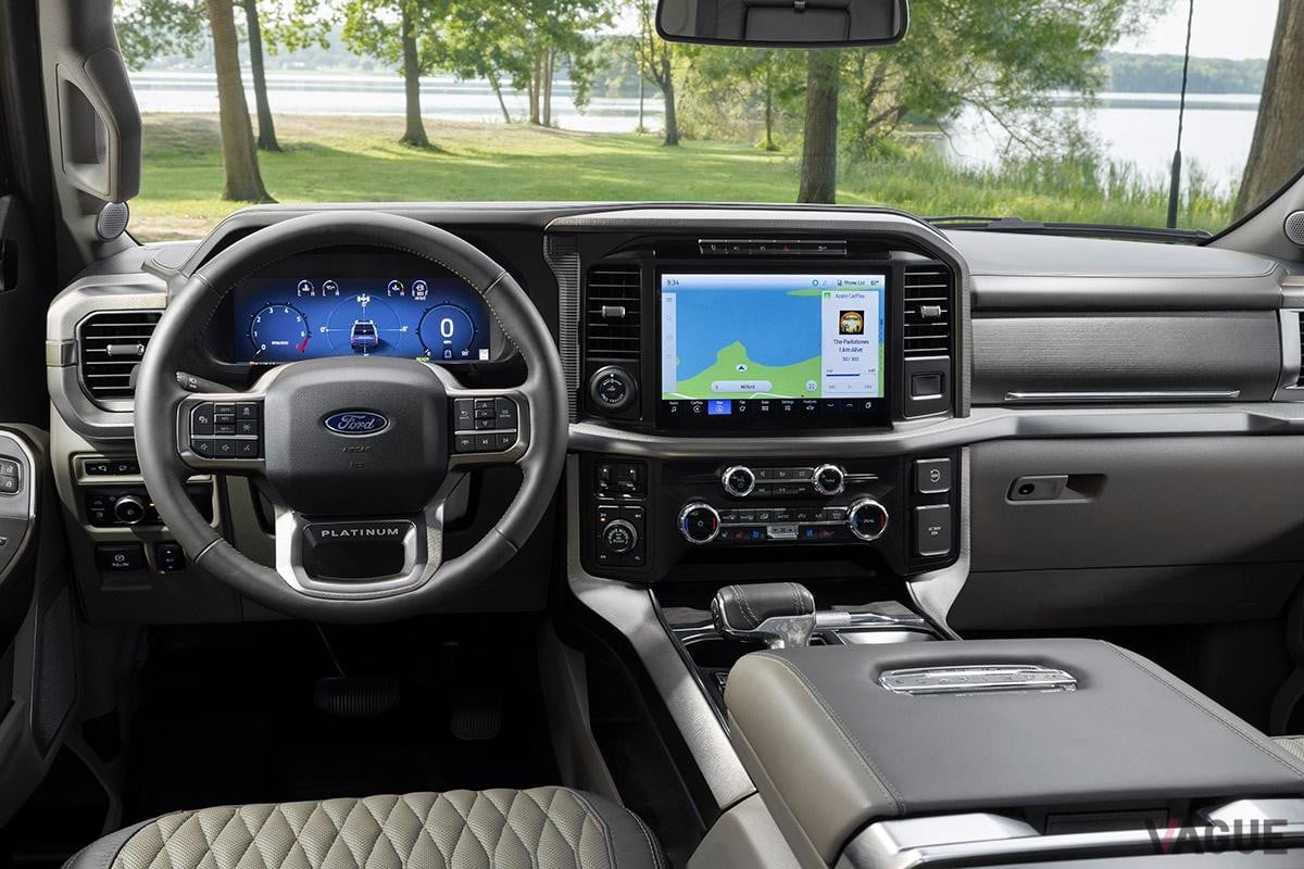 フォード「F-150 プラチナム」のインテリア