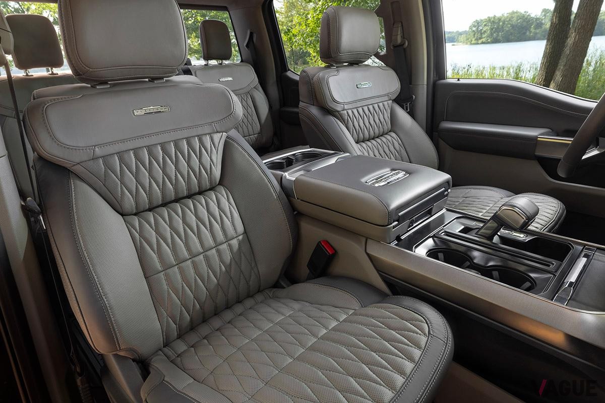 フォード「F-150 プラチナム」のインテリア