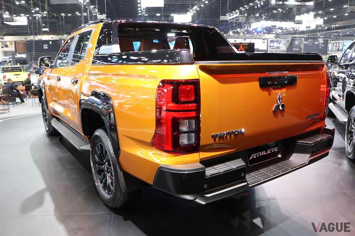 タイ・バンコクの自動車ショー「モーターエキスポ2023」で展示された三菱新型「トライトン」