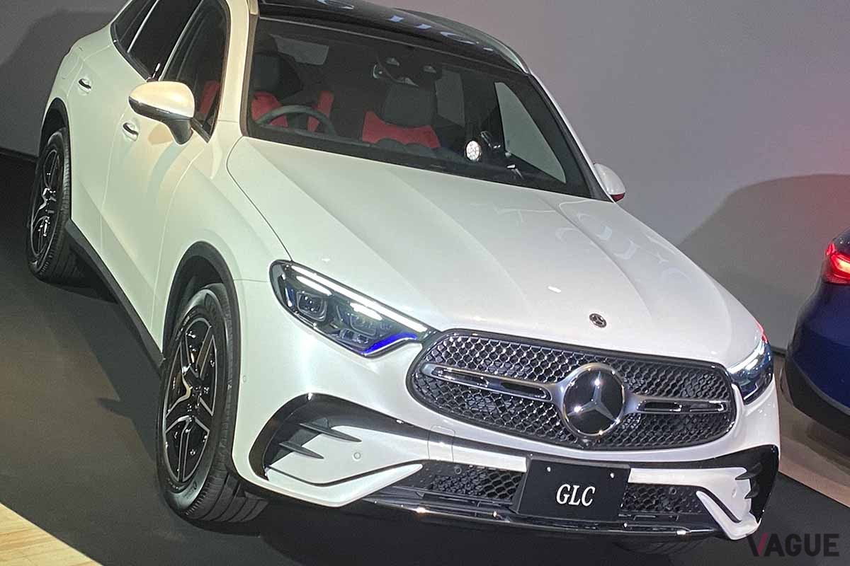 メルセデス・ベンツ新型「GLC」はグリップ型のドアハンドル